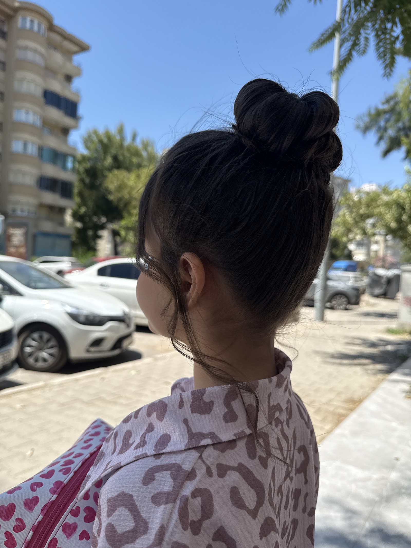Ahmet Tatlıgün Bayan Kuaförü İzmir | Bayraklıda Makyaj | Bayraklıda Saç Kesimi | Bayraklıda Ombre | Bayraklıda Gelin Başı