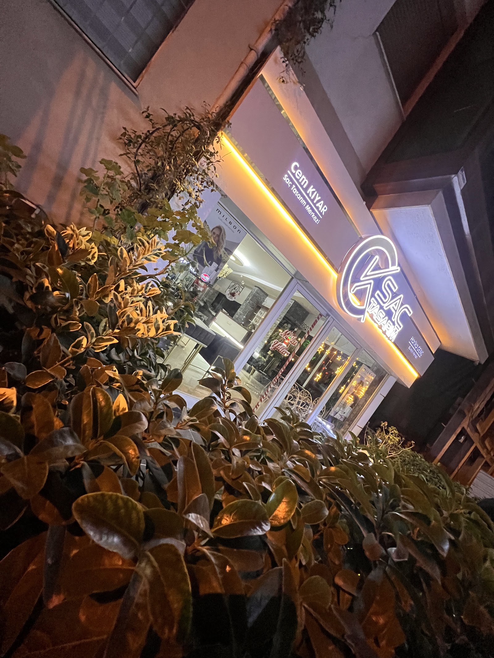 Ck Saç Tasarım kır düğünü mekanı — Bornova