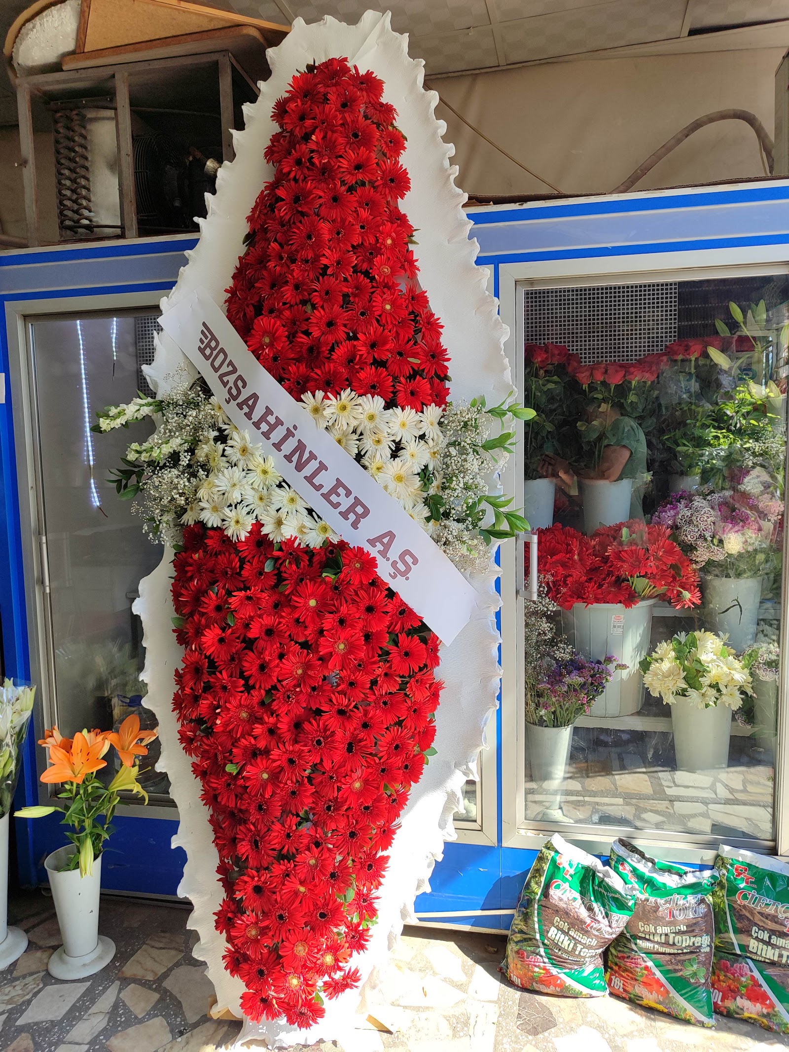 GAZİEMİR ÇİÇEKÇİLİK