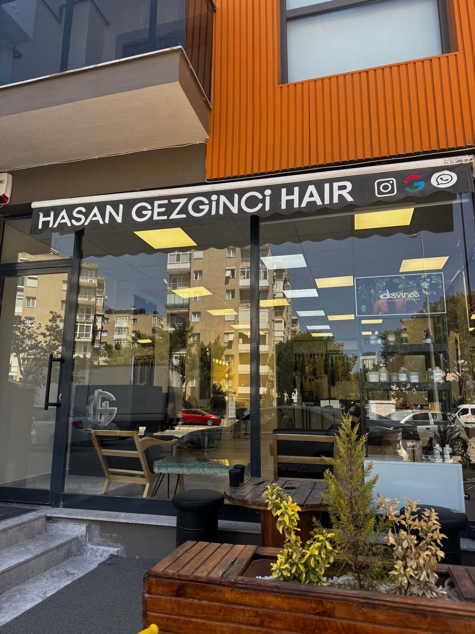 Hasan Gezginci Kuaför – İzmir Nano Kaynak & Profesyonel Saç Renklendirme Uzmanı
