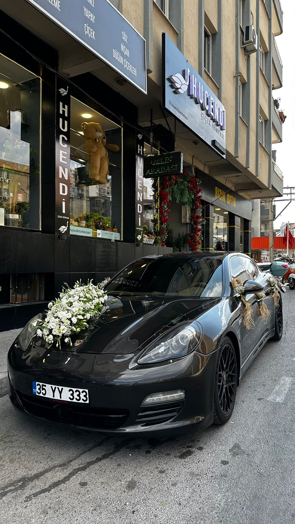 Hucendi Buca Çiçekçi - İzmir Çiçekçi - Hucendi Çiçek Evi kır düğünü mekanı — Buca