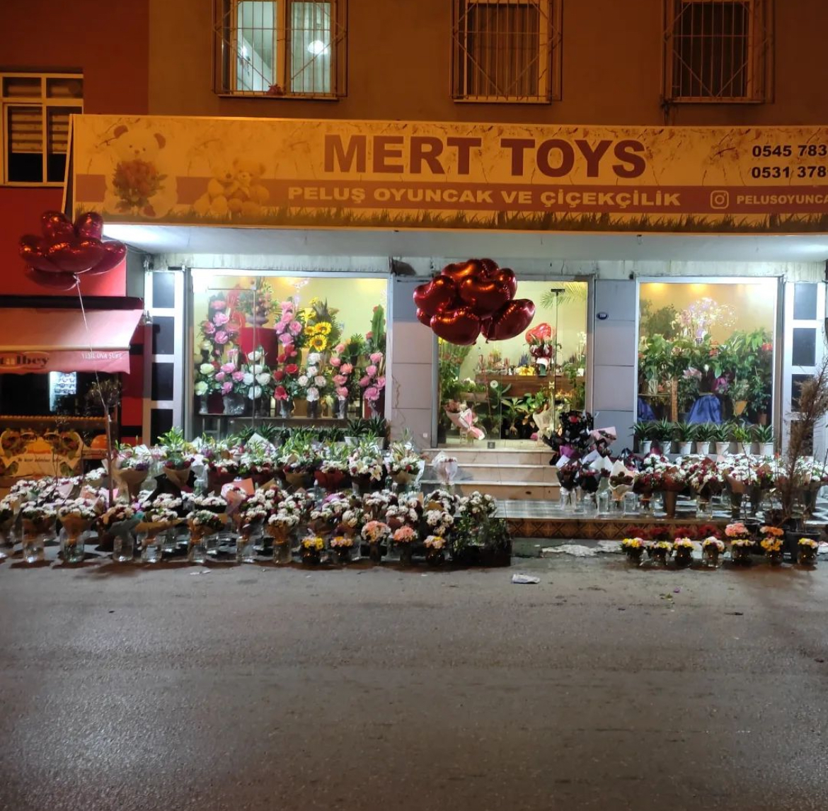 İzmir Çiçekçisi Mert Toys kır düğünü mekanı — Bornova
