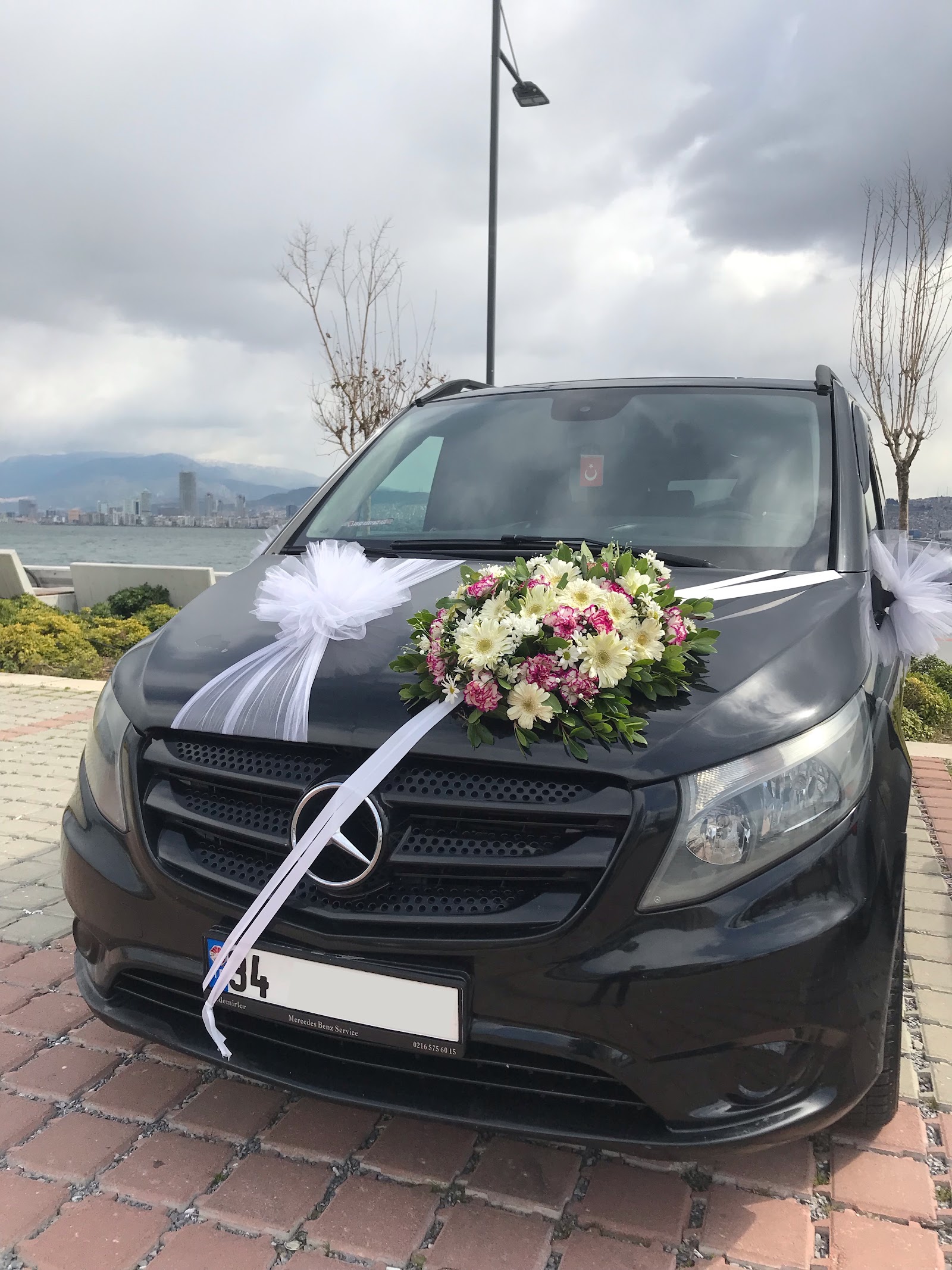 İzmir Kaplan Vip Gelin Arabası Kiralama kır düğünü mekanı — Buca