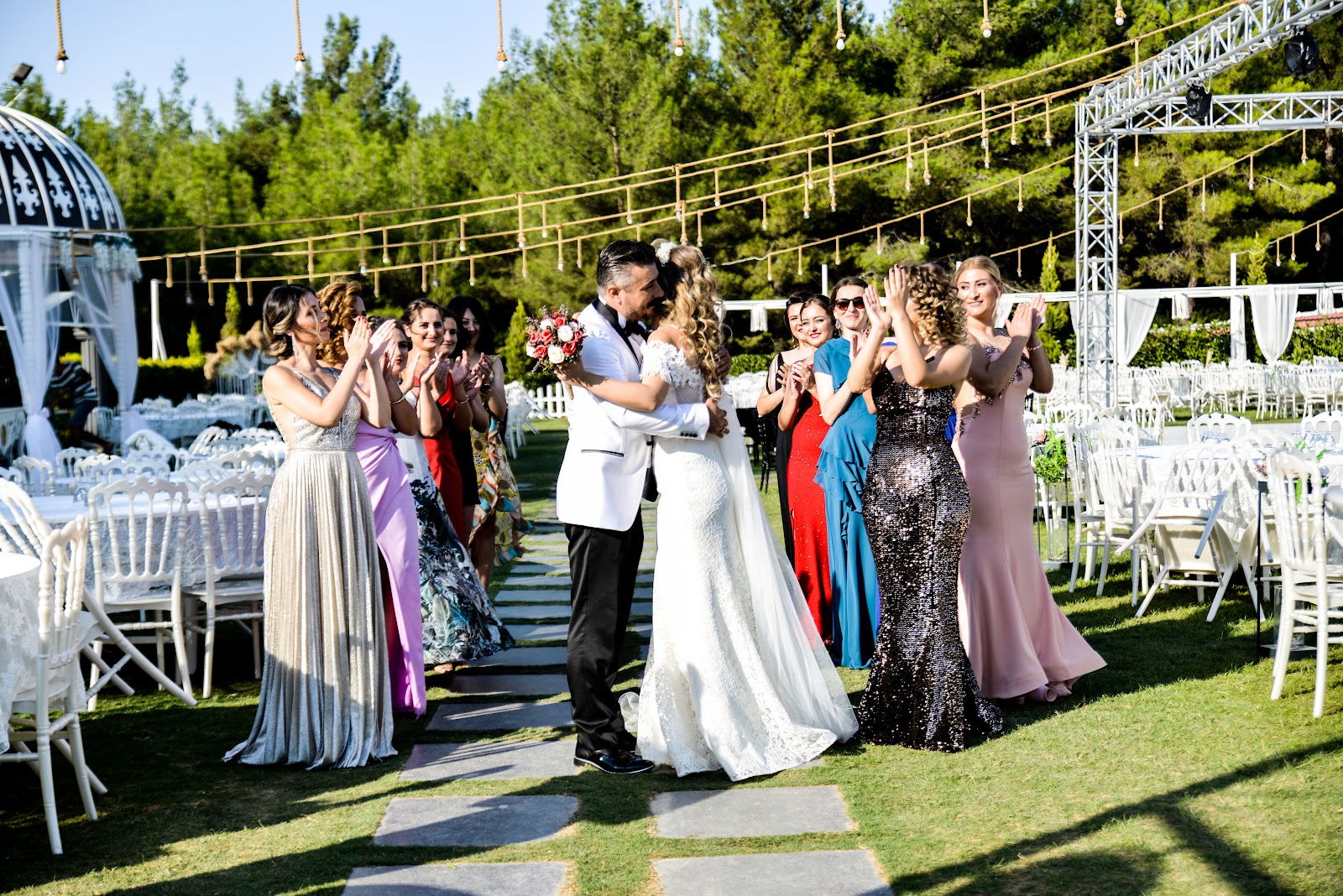 Karnaval Luxury — Buca, İzmir kır düğünü mekanı görsel 2