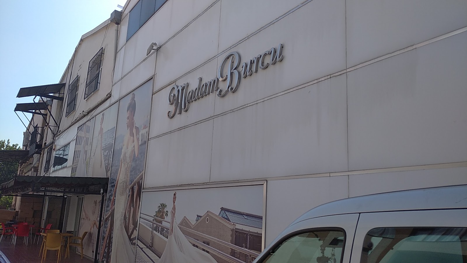 Madam Burcu kır düğünü mekanı — Bornova