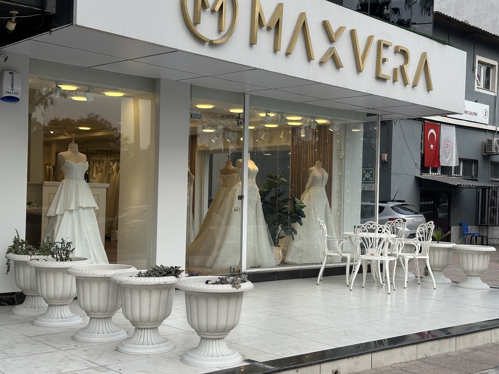 Maxvera Gelinlik kır düğünü mekanı — Konak