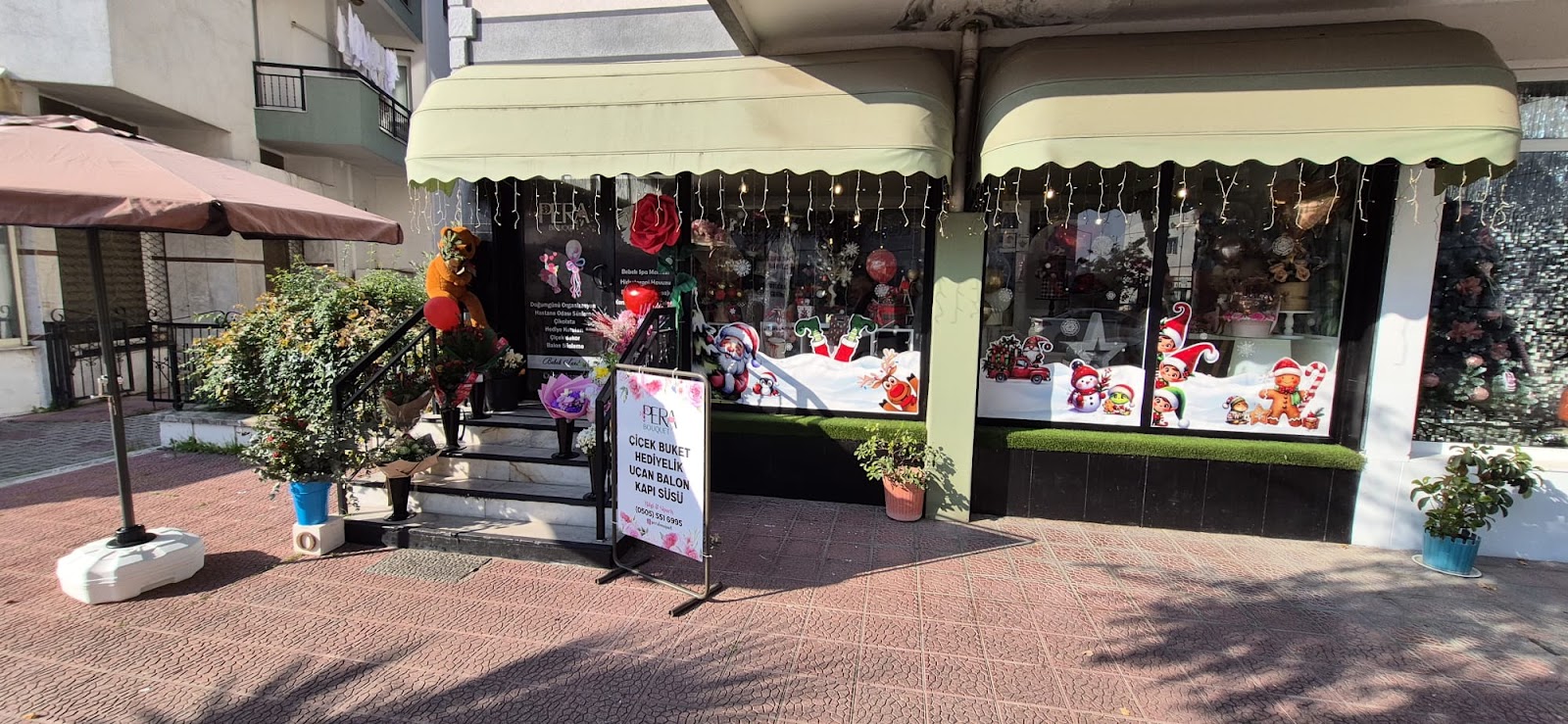 Pera Bouquet Çiğli Çiçek & Balon Dükkanı & Parti Malzemeleri kır düğünü mekanı — Çiğli