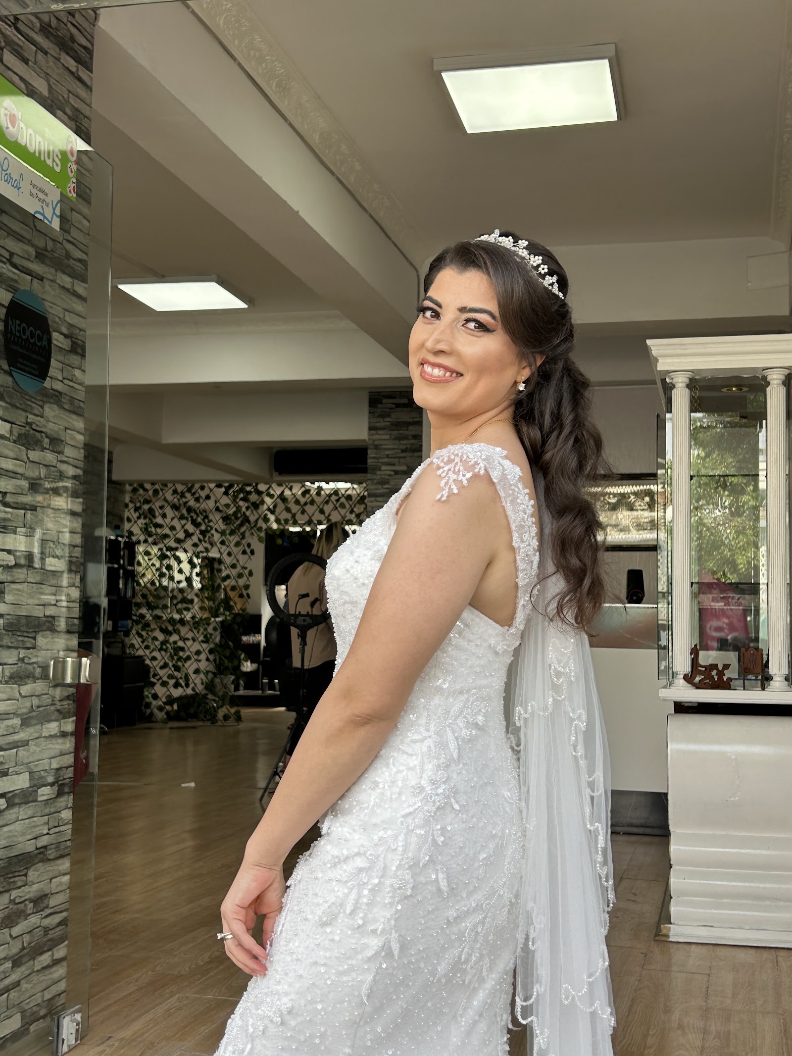 Şanlı Bayan Kuaförü